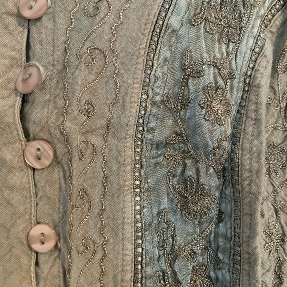 Beautiful Made In India Top - Picture 2 of 6